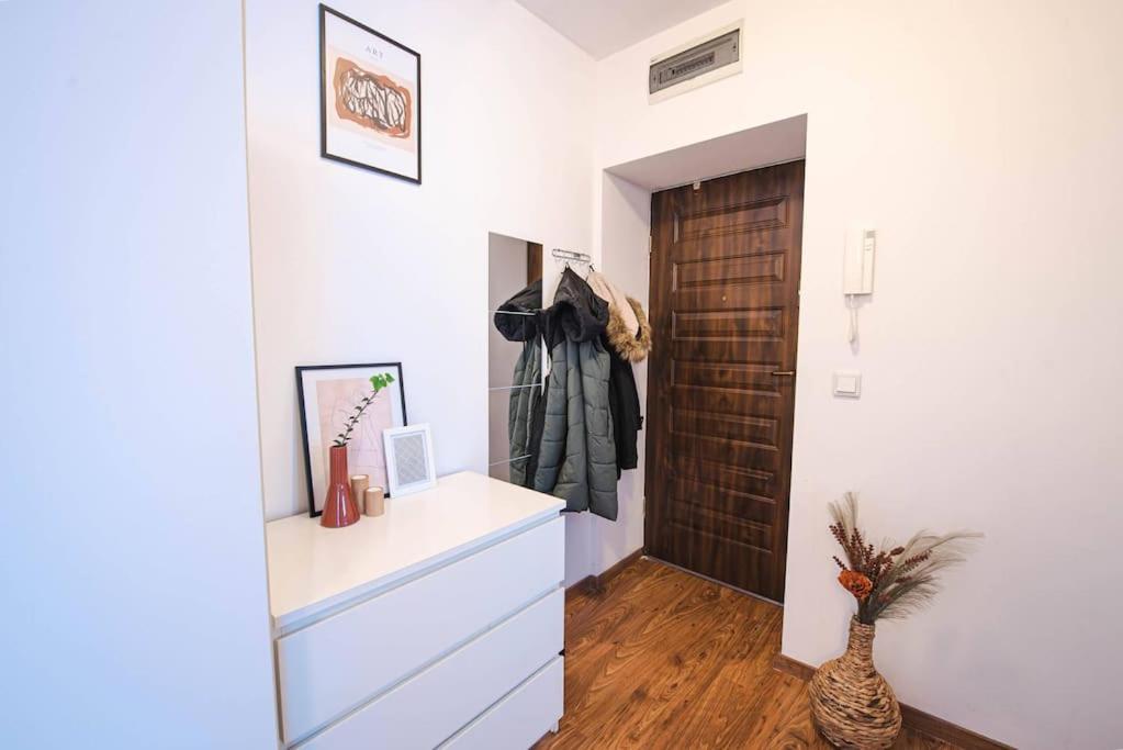Home Studio Z Ogrodkiem I Altana Krakkó Kültér fotó